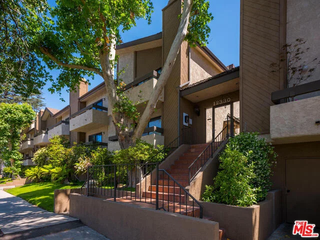 12330 Magnolia #104, Valley Village, CA 91607