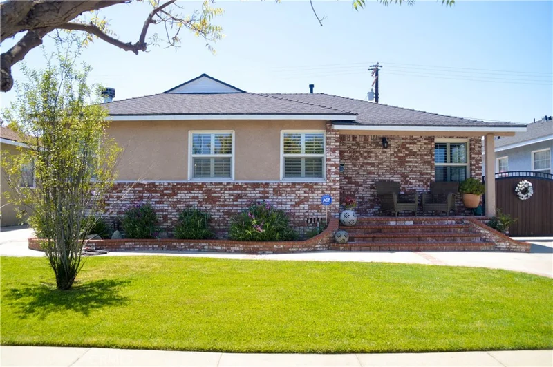4517 Ostrom, Lakewood, CA 90713