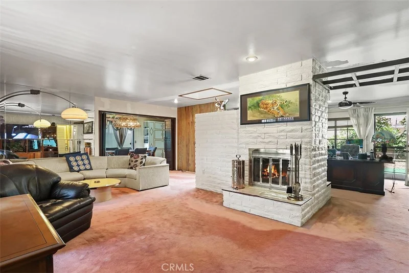 2279 Arlington, Anaheim, CA 92801