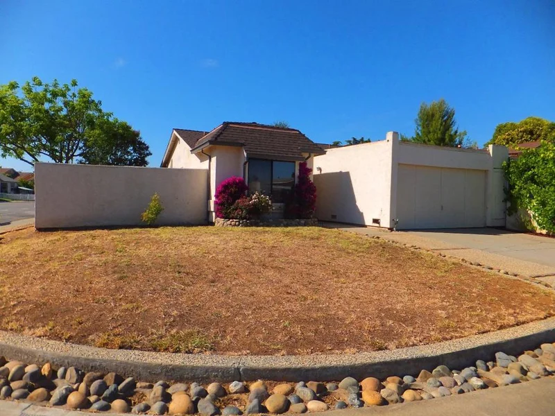 297 Carlyle, Gilroy, CA 95020