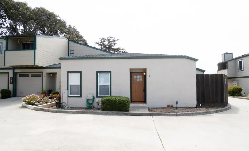 189 San Pablo #9, Marina, CA 93933