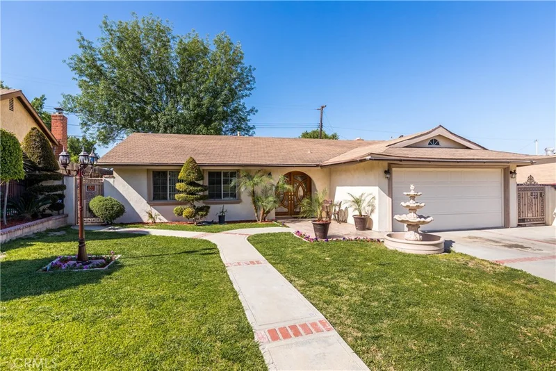 3002 Quinnell, West Covina, CA 91792