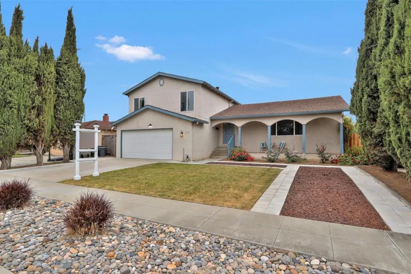 272 Herlong, San Jose, CA 95123