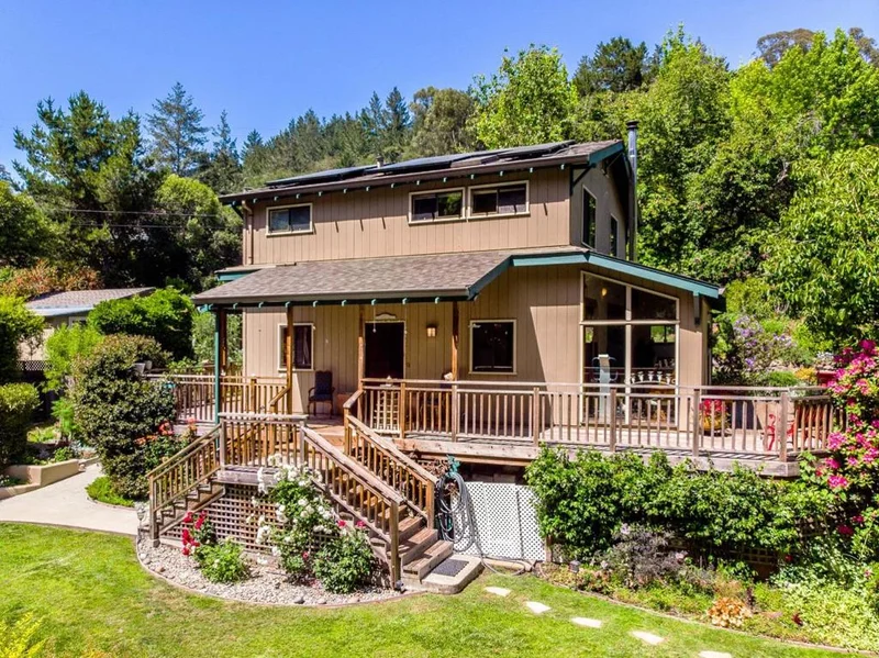 90 Via Vinca, Santa Cruz, CA 95060