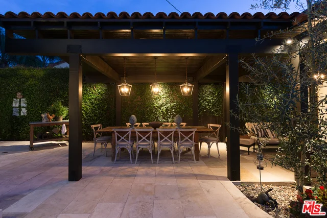 905 Burnside, Los Angeles, CA 90036