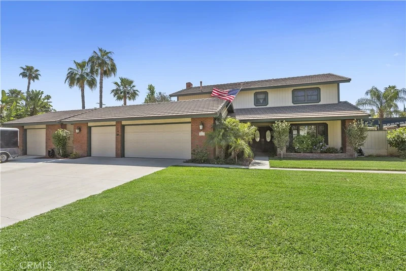 5076 Windhill, Riverside, CA 92507