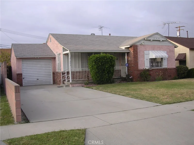 10109 Muroc, Bellflower, CA 90706