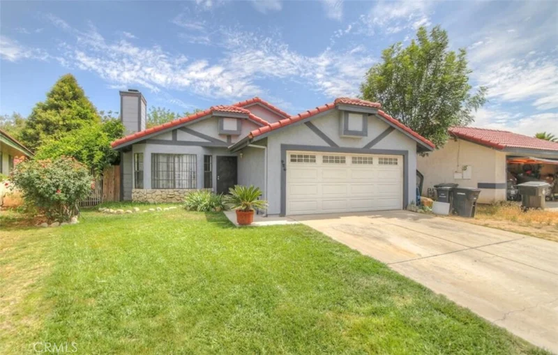 426 Melbourne, Hemet, CA 92545