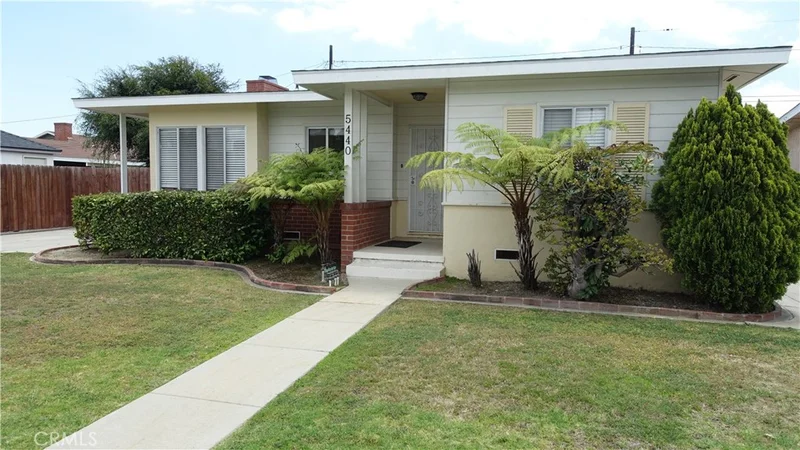 5440 Scrivener, Long Beach, CA 90808