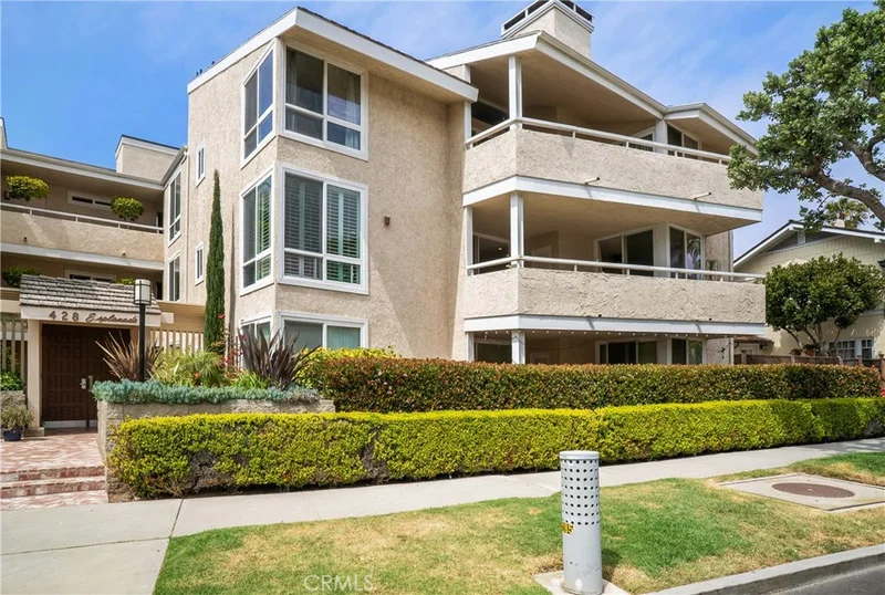 428 Esplanade #201, Redondo Beach, CA 90277