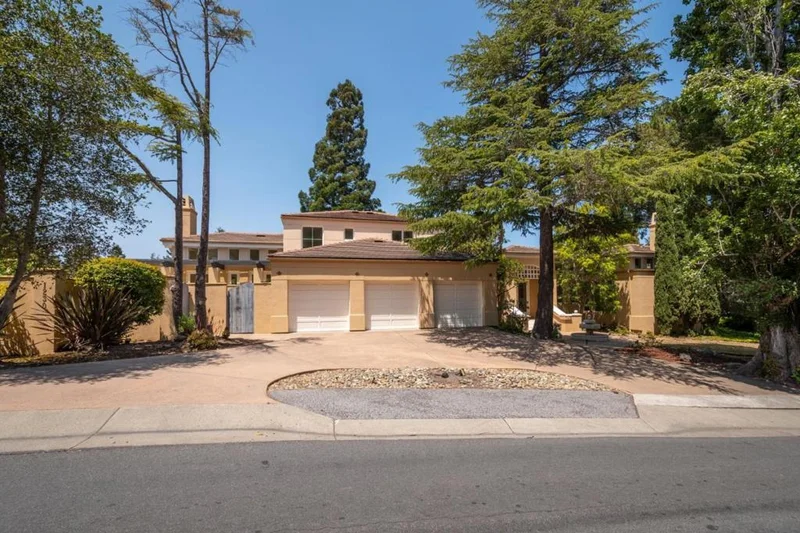 1230 San Raymundo, Hillsborough, CA 94010
