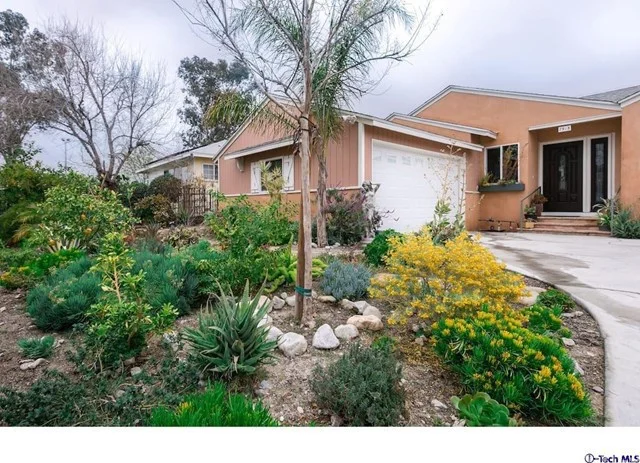 7918 Babcock, North Hollywood, CA 91605