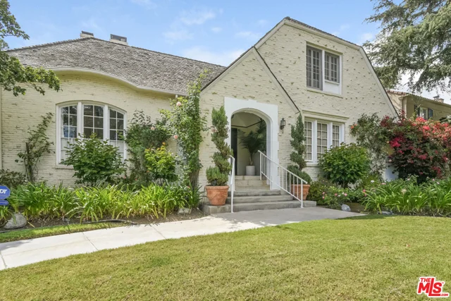101 Irving, Los Angeles, CA 90004