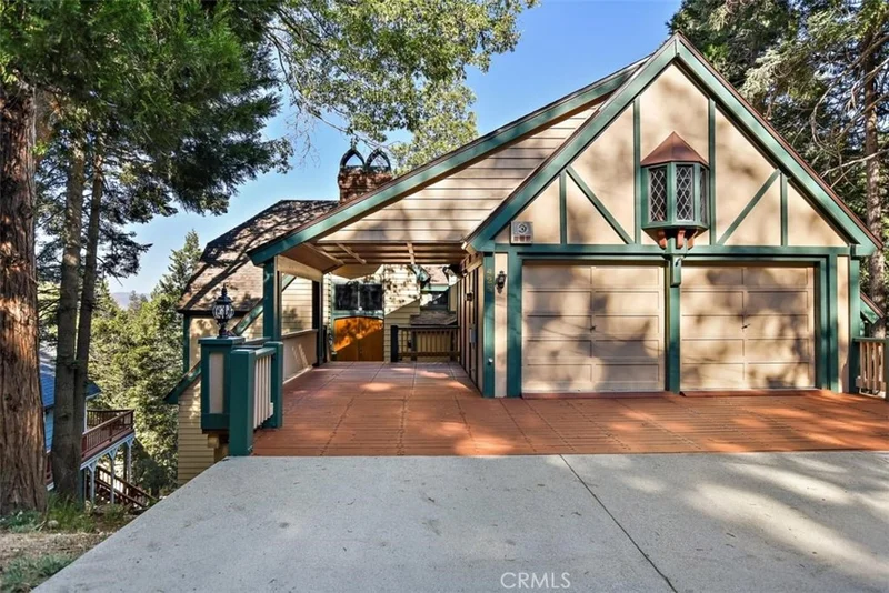 425 Grizzly, Lake Arrowhead, CA 92352