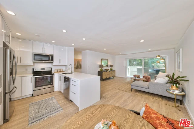 11910 Mayfield #102, Los Angeles, CA 90049