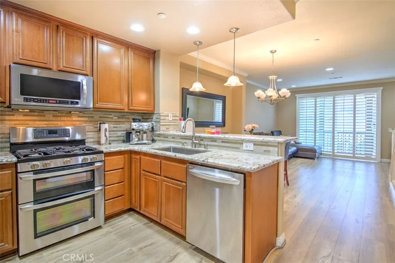 22919 Mariposa Avenue 404, Torrance, CA 90502