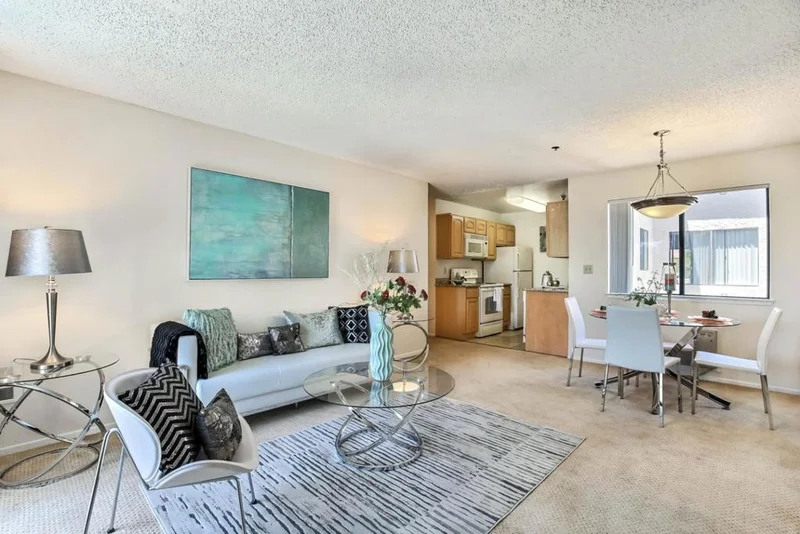 880 Fremont #626, Sunnyvale, CA 94087