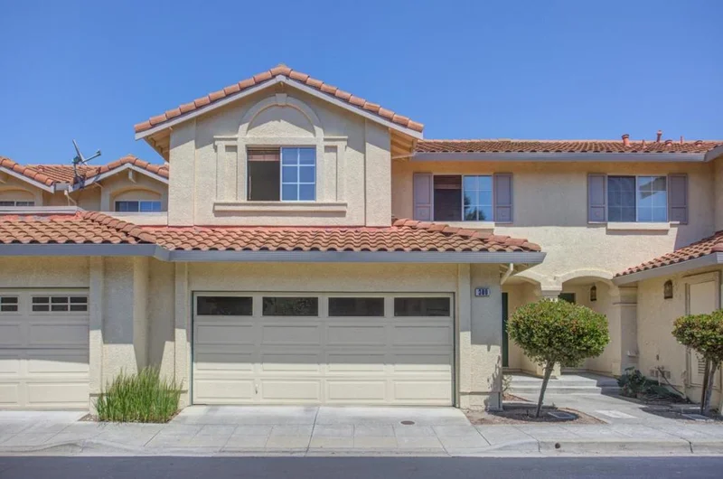 300 Meadowhaven, Milpitas, CA 95035