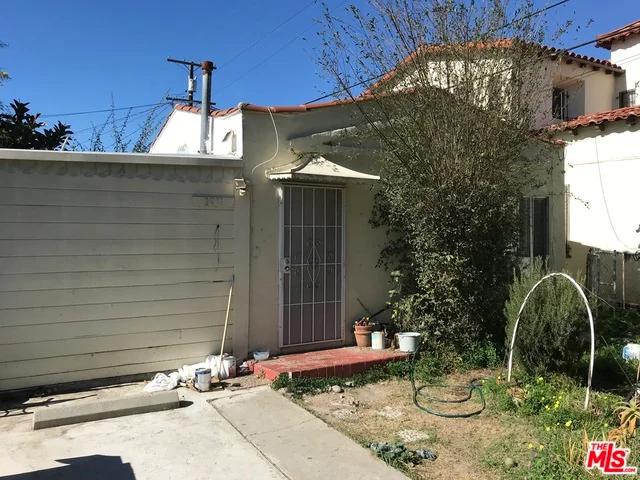 1011 Long, Inglewood, CA 90302