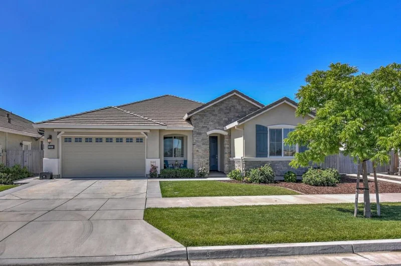 854 Pueblo, Gilroy, CA 95020