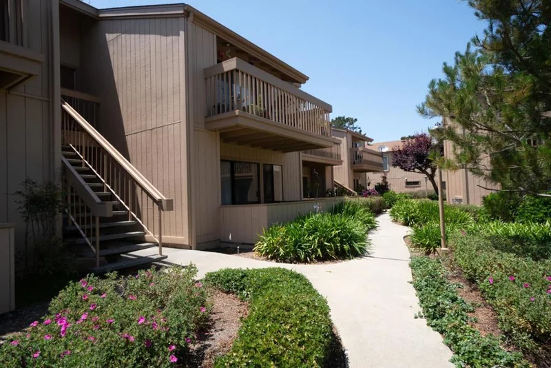 300 Glenwood #171, Monterey, CA 93940