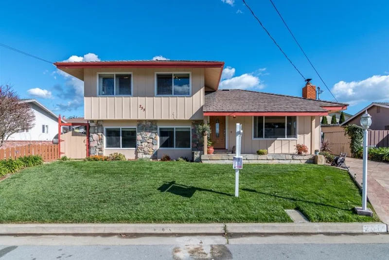 255 Harkleroad, Santa Cruz, CA 95062