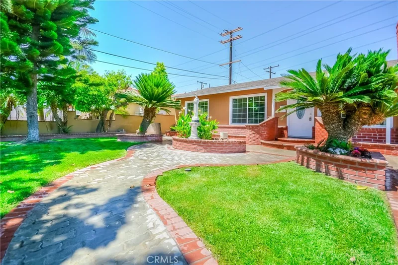 2283 Crestwood, Anaheim, CA 92804