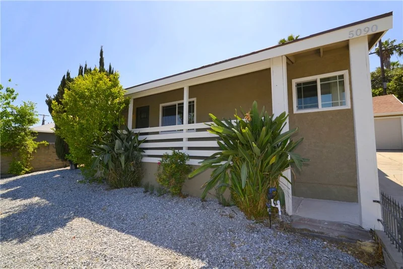 5090 Borland, El Sereno, CA 90032
