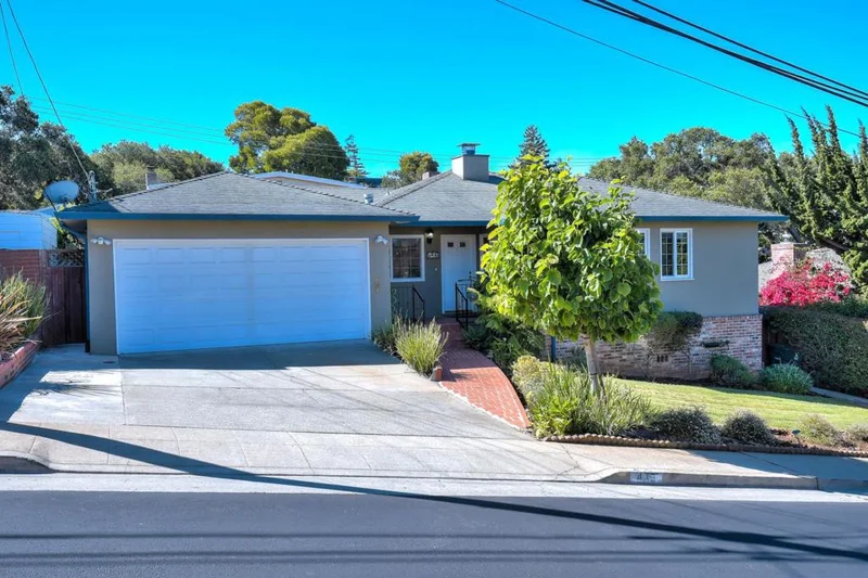 415 La Casa, San Mateo, CA 94403