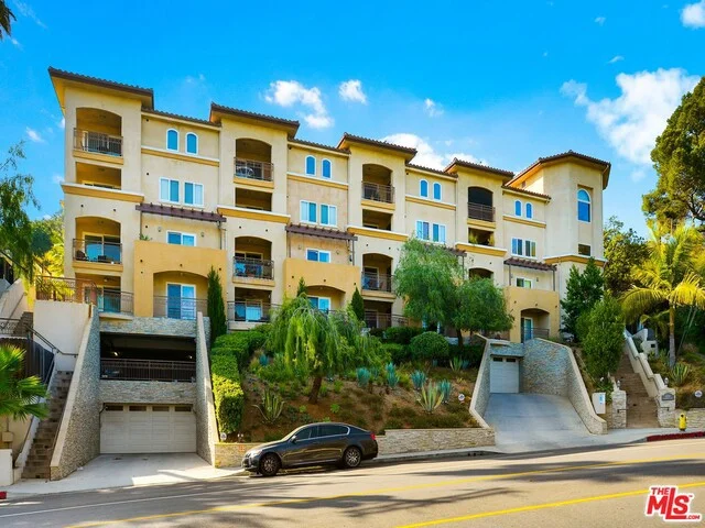 6221 Monterey #304, Los Angeles, CA 90042