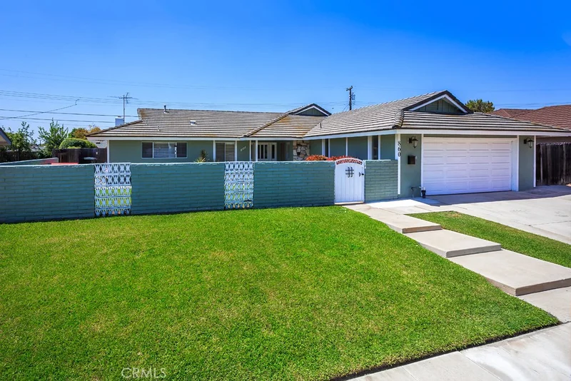 860 Bernard, Fullerton, CA 92835