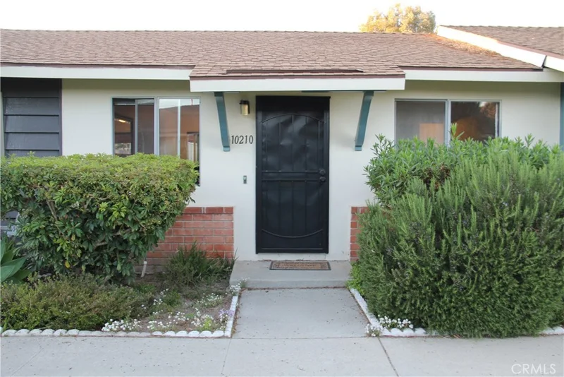 10210 Disney, Huntington Beach, CA 92646