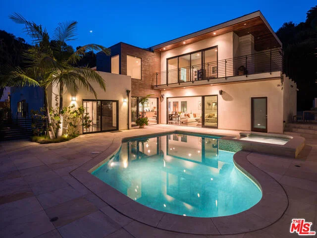 2270 Betty, Beverly Hills, CA 90210