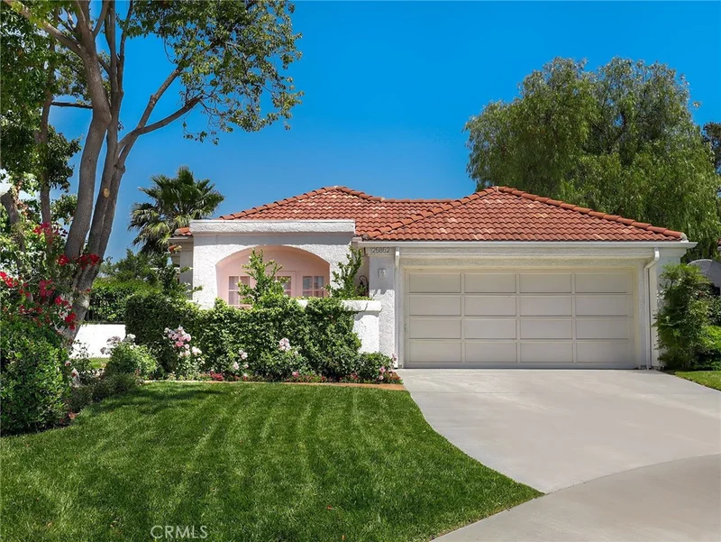 25852 Parma, Valencia, CA 91355
