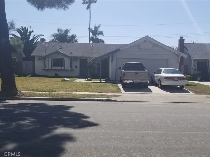 5082 Bluejay, Huntington Beach, CA 92649