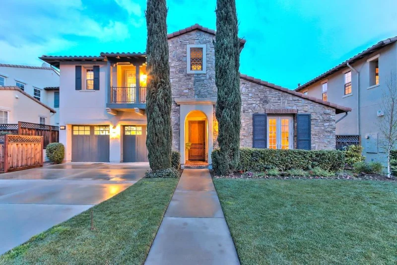1124 Macias, San Jose, CA 95120