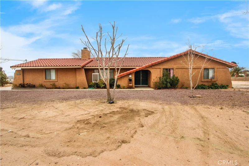 11373 Locust, Hesperia, CA 92345