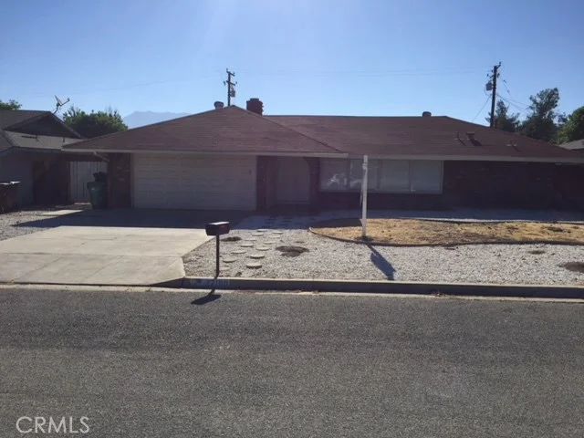 27190 Columbia, Hemet, CA 92544