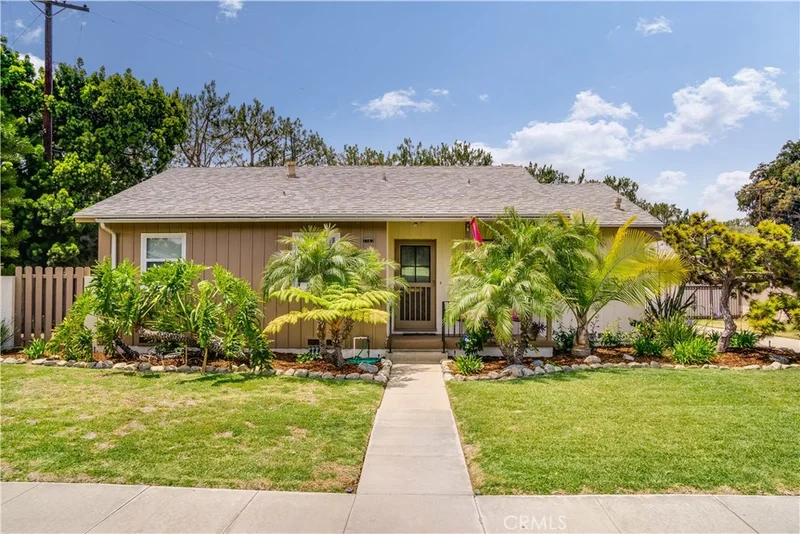 2763 Foreman, Long Beach, CA 90815