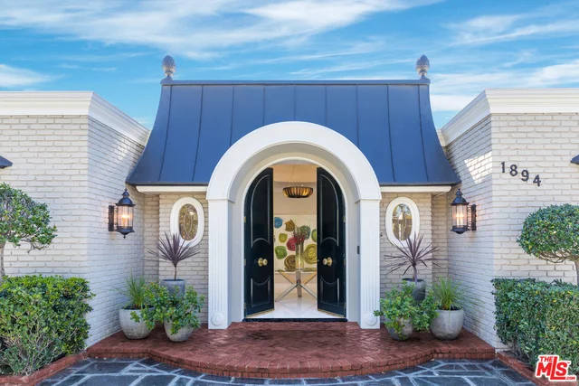 1894 Carla, Beverly Hills, CA 90210