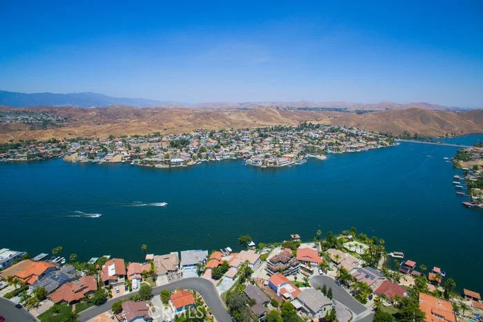 29723 Eagle Point, Canyon Lake, CA 92587