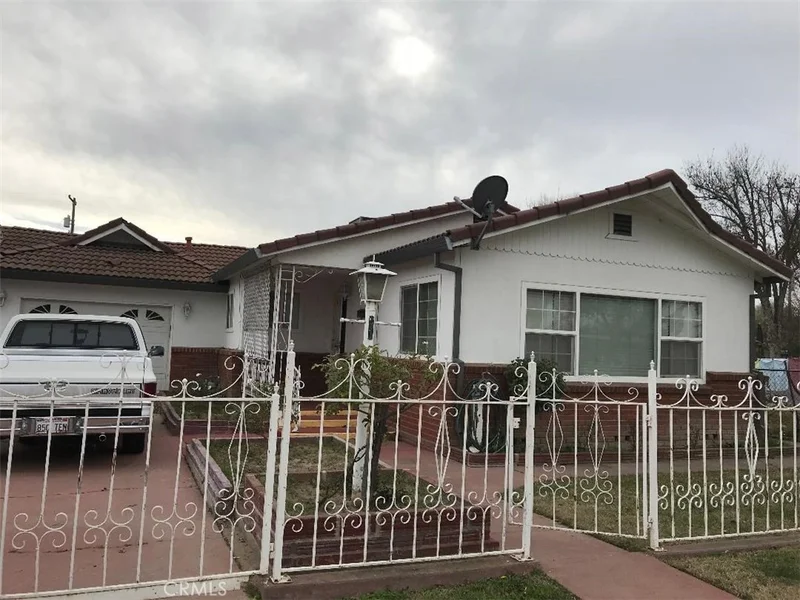 1152 4th, Merced, CA 95341