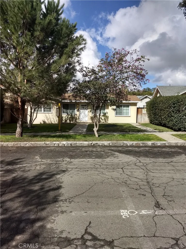 431 11th, Upland, CA 91786