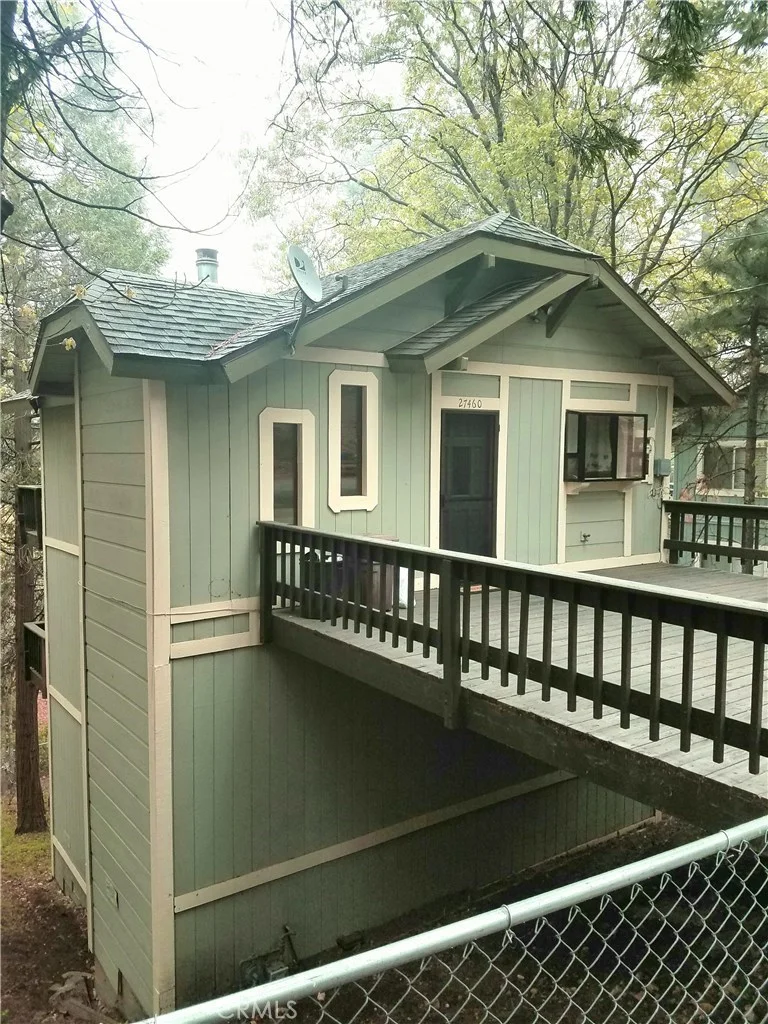 27460 School, Lake Arrowhead, CA 92391
