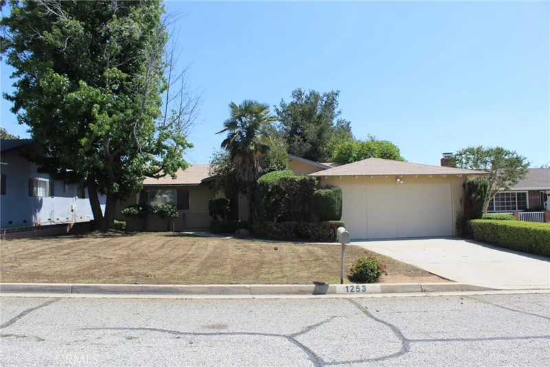 1253 2nd, Calimesa, CA 92320