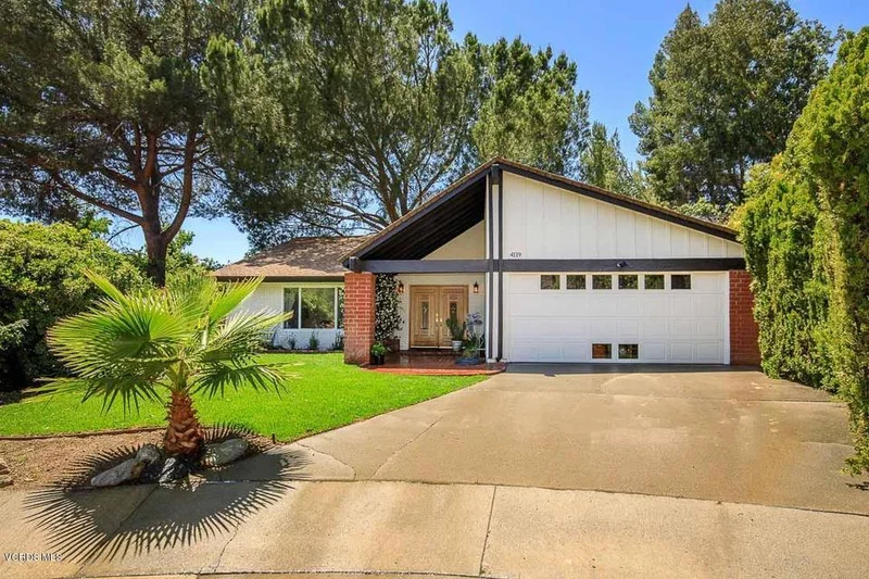 4119 Gadshill, Agoura Hills, CA 91301