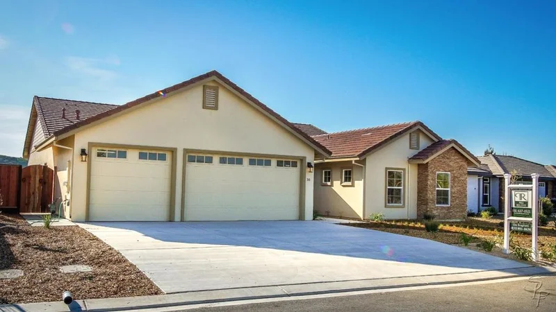 30 Tyler, Hollister, CA 95023