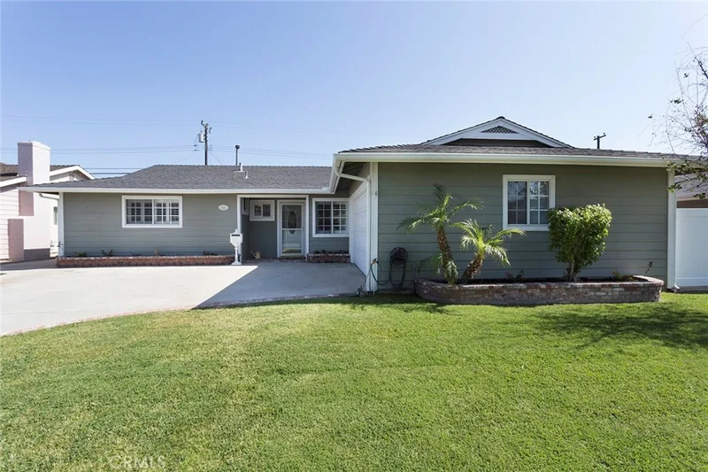 5482 Santa Barbara, Garden Grove, CA 92845