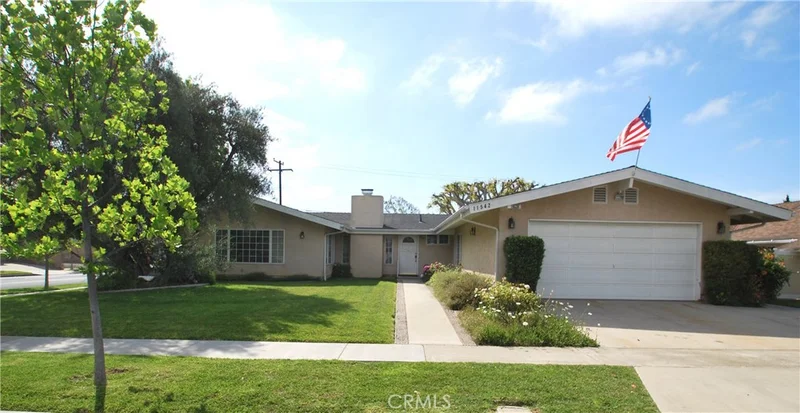 11542 Harrisburg, Rossmoor, CA 90720