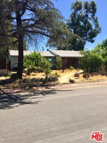 10046 Bordeaux, Arleta, CA 91331